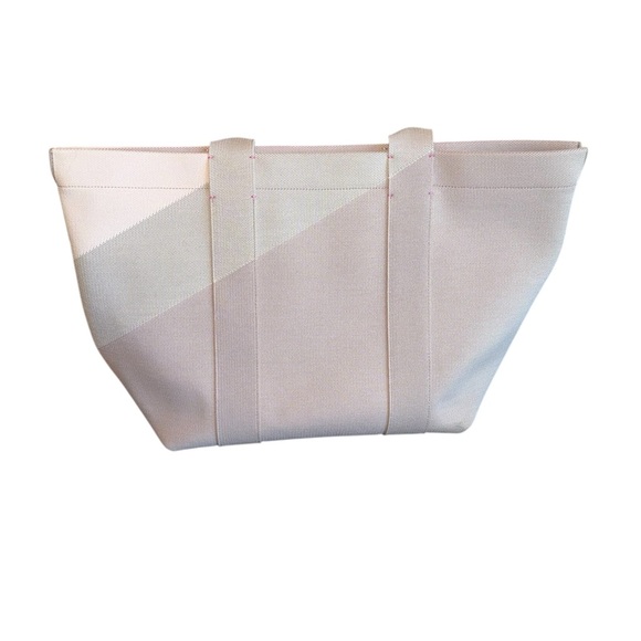 Rothy’s Essential Tote Lilac Haze - Picture 3 of 14